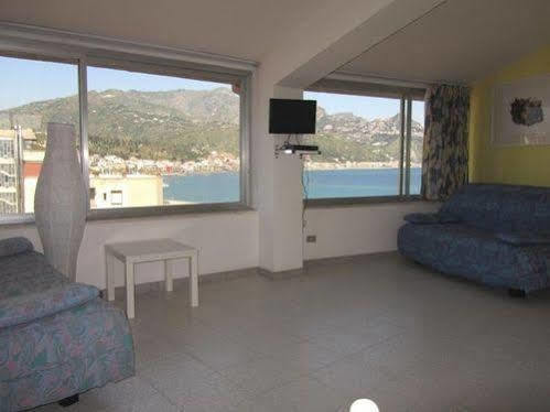 Come In Sicily - Naxos Bay Giardini-Naxos Exterior foto
